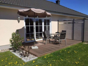 Boddensurfer 2b Comfortable holiday residence in Pruchten